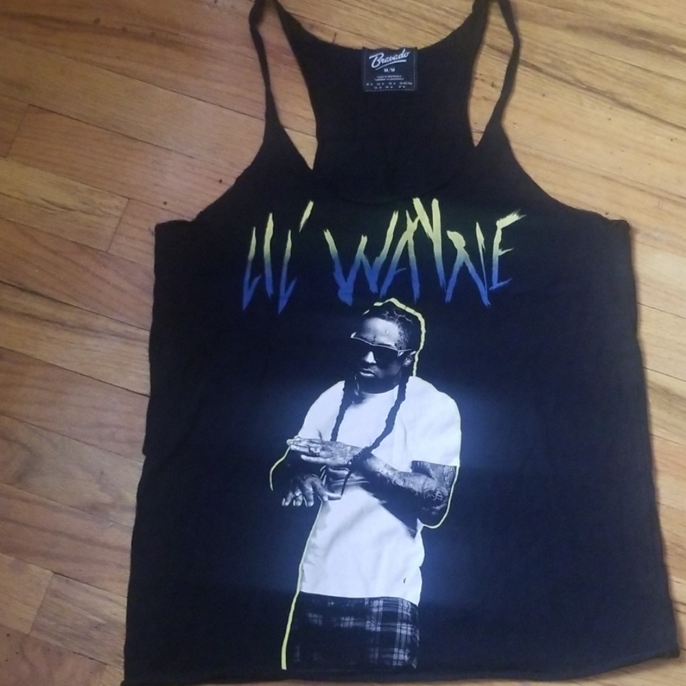 Lily Wayne thank top